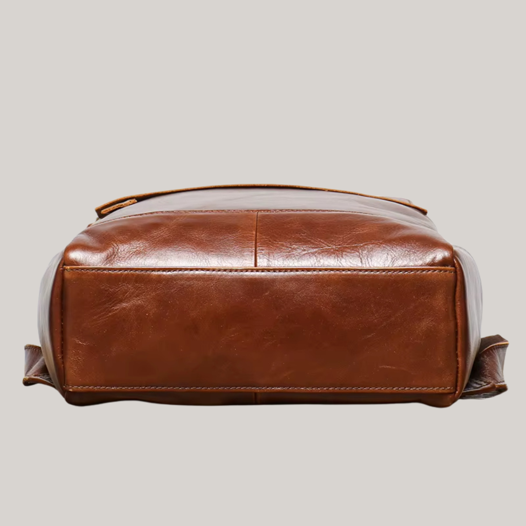 Phillip Men’s 15" Leather Laptop Backpack – Vintage Style