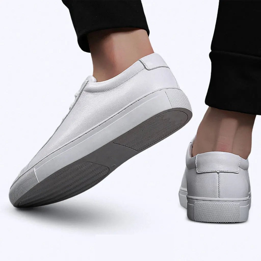 Accrington Men’s Casual Trainers – Timeless Elegance